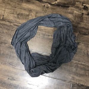 Lululemon circle scarf